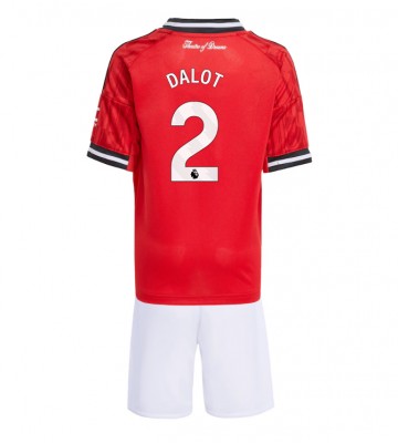 Manchester United Diogo Dalot #2 Replika Hemmatröja Barn 2025-26 Kortärmad (+ Korta byxor)